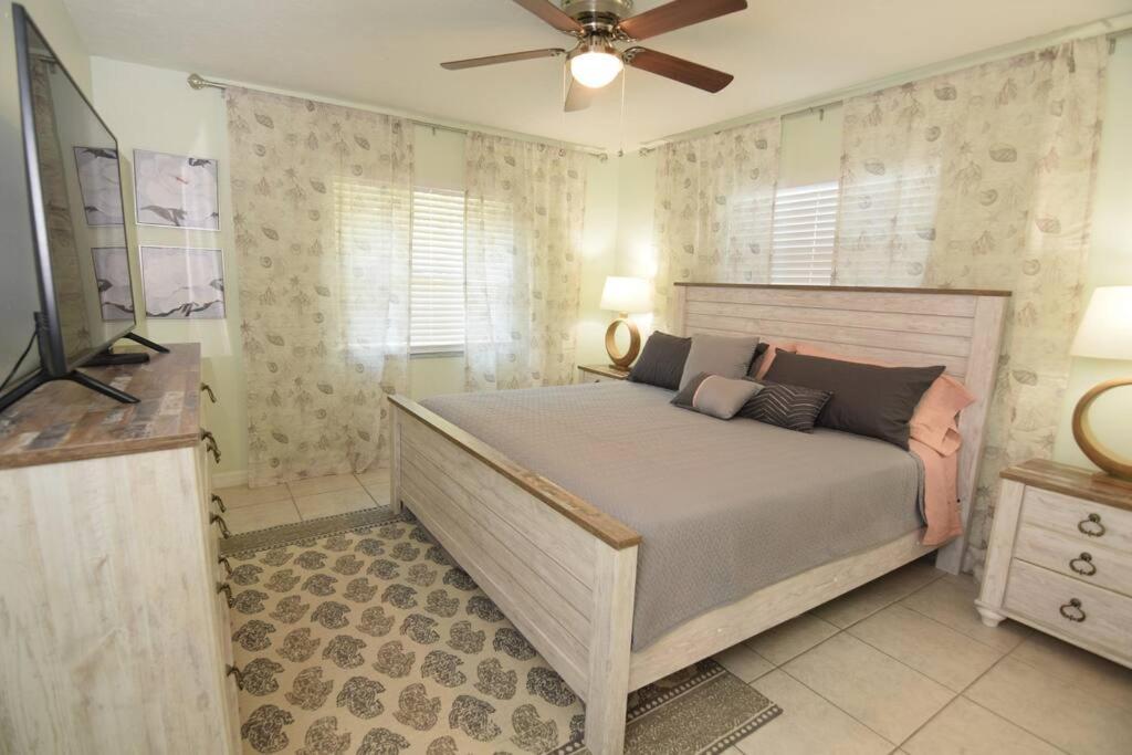 New England 3Bd 2Bt Home Heated Pool Close To Siesta ساراسوتا المظهر الخارجي الصورة